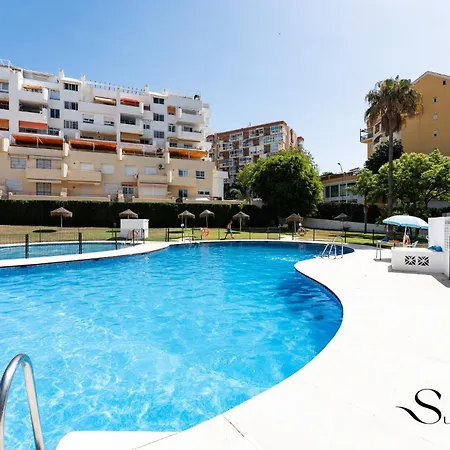 Fancy 2br Retreat Pool Parking, Wonderful Views * Benalmadena