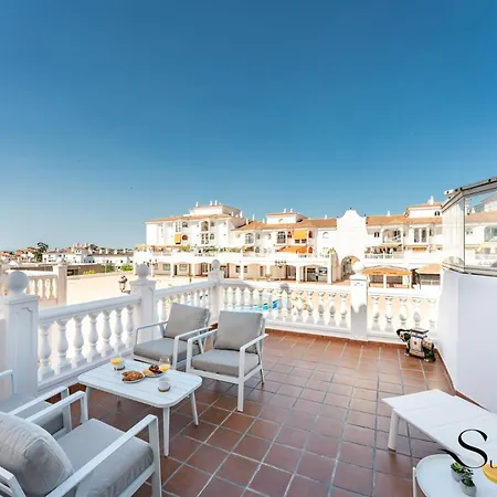 Fancy 2br Retreat Pool Parking, Wonderful Views Apartment Benalmadena